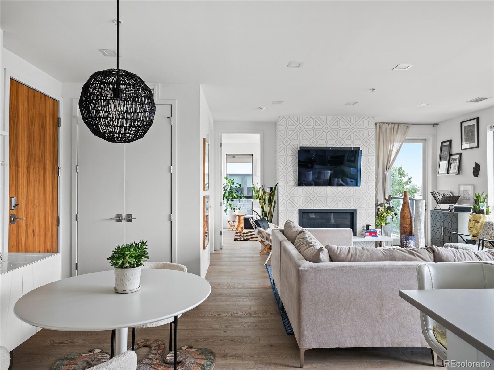 1735 Central Street Unit: 312