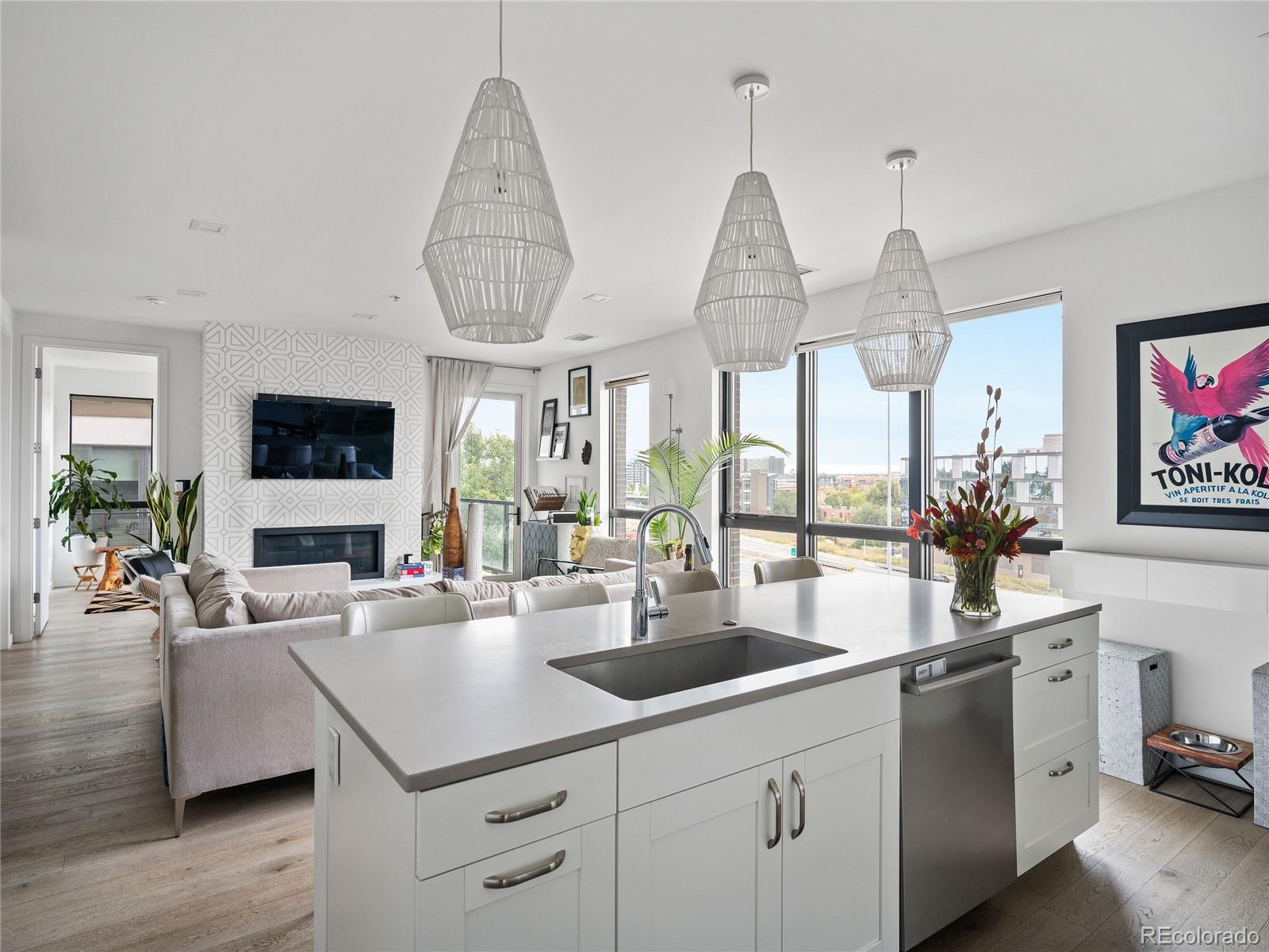 1735 Central Street Unit: 312