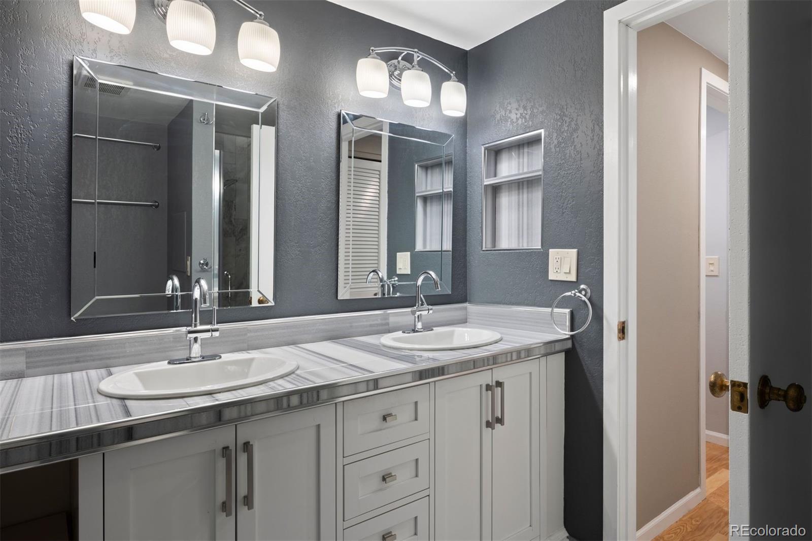 800 N Pearl Street Unit: 206