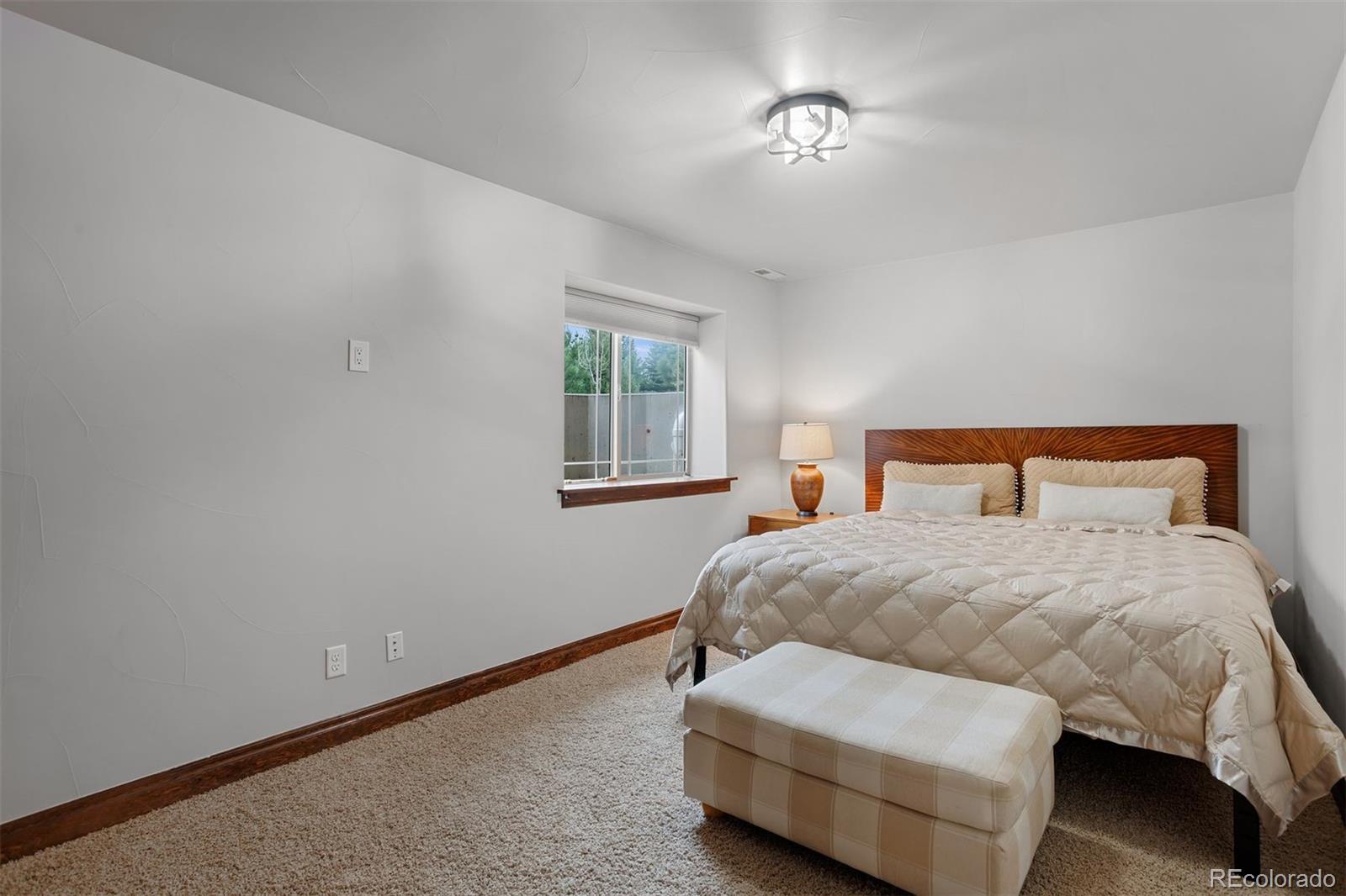 6708 Tremolite Court