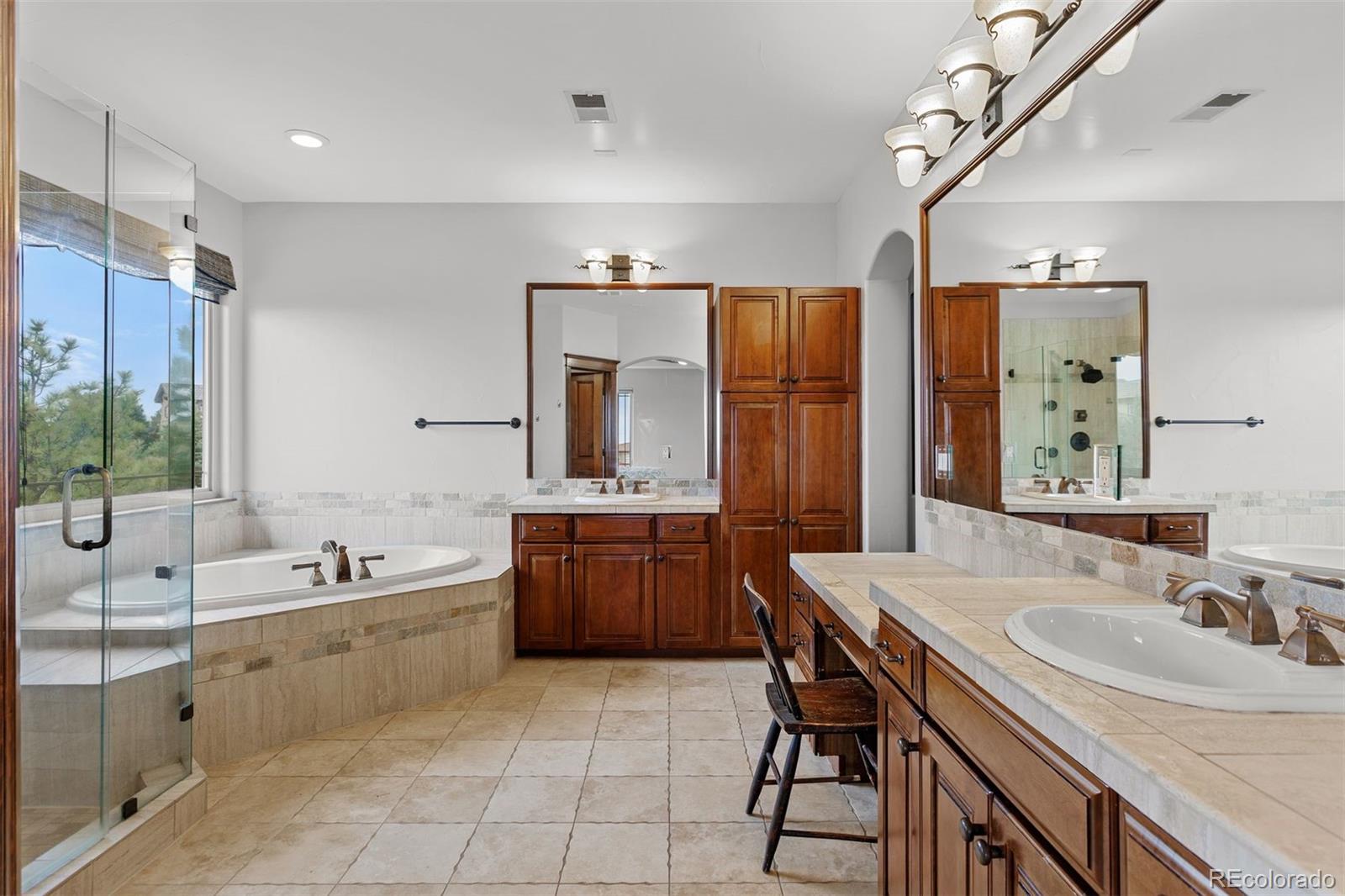 6708 Tremolite Court