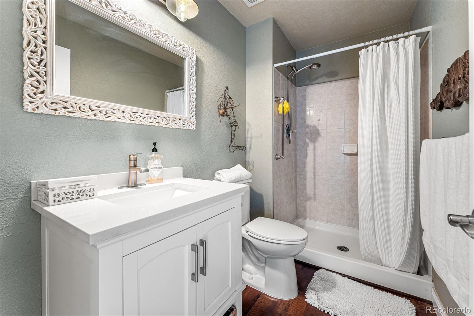 14217 Downing Street