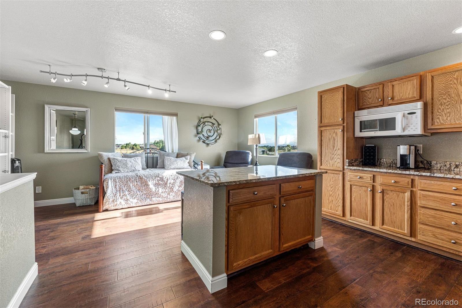 14217 Downing Street