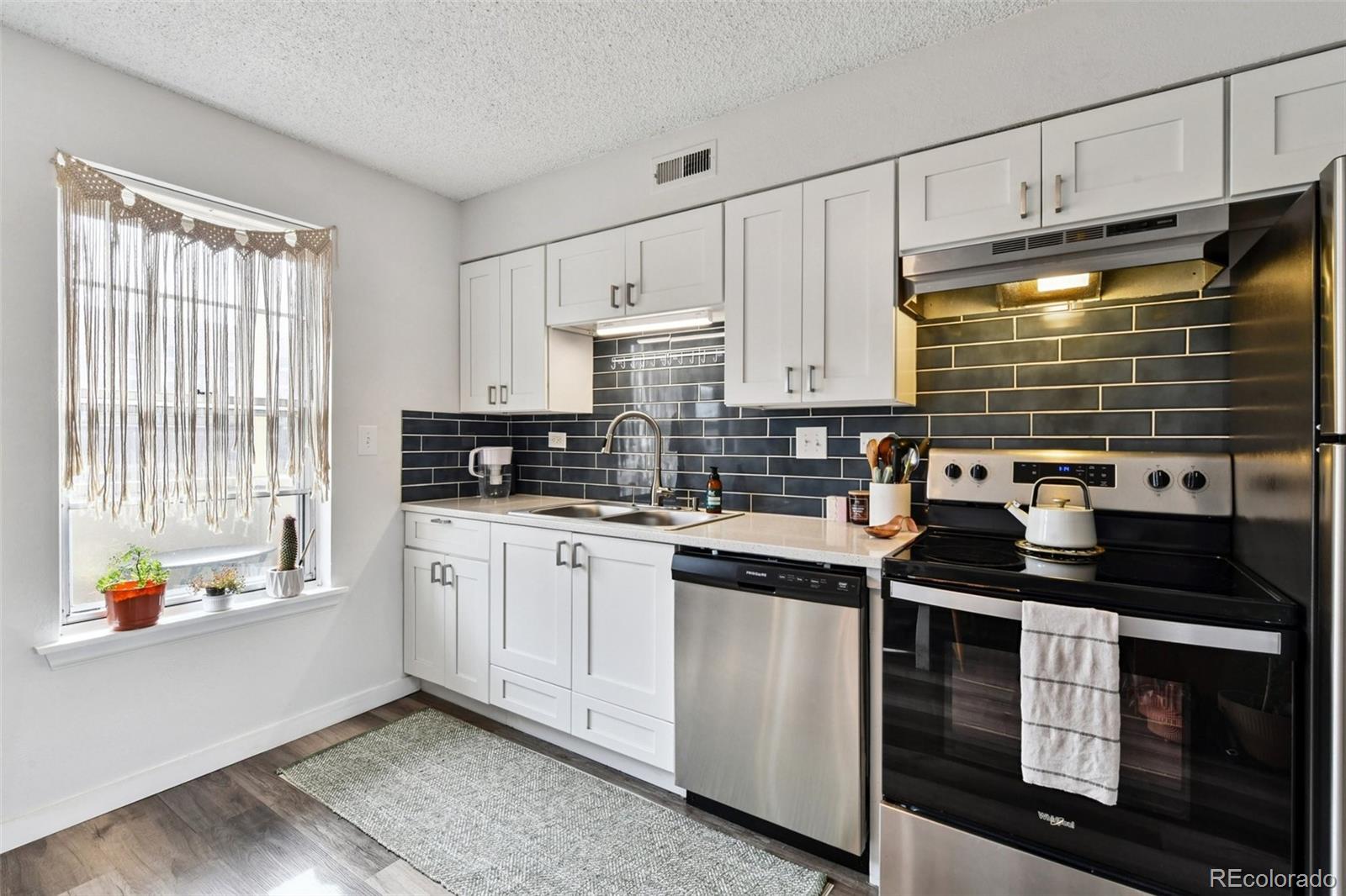 9430 E Girard Avenue Unit: 3