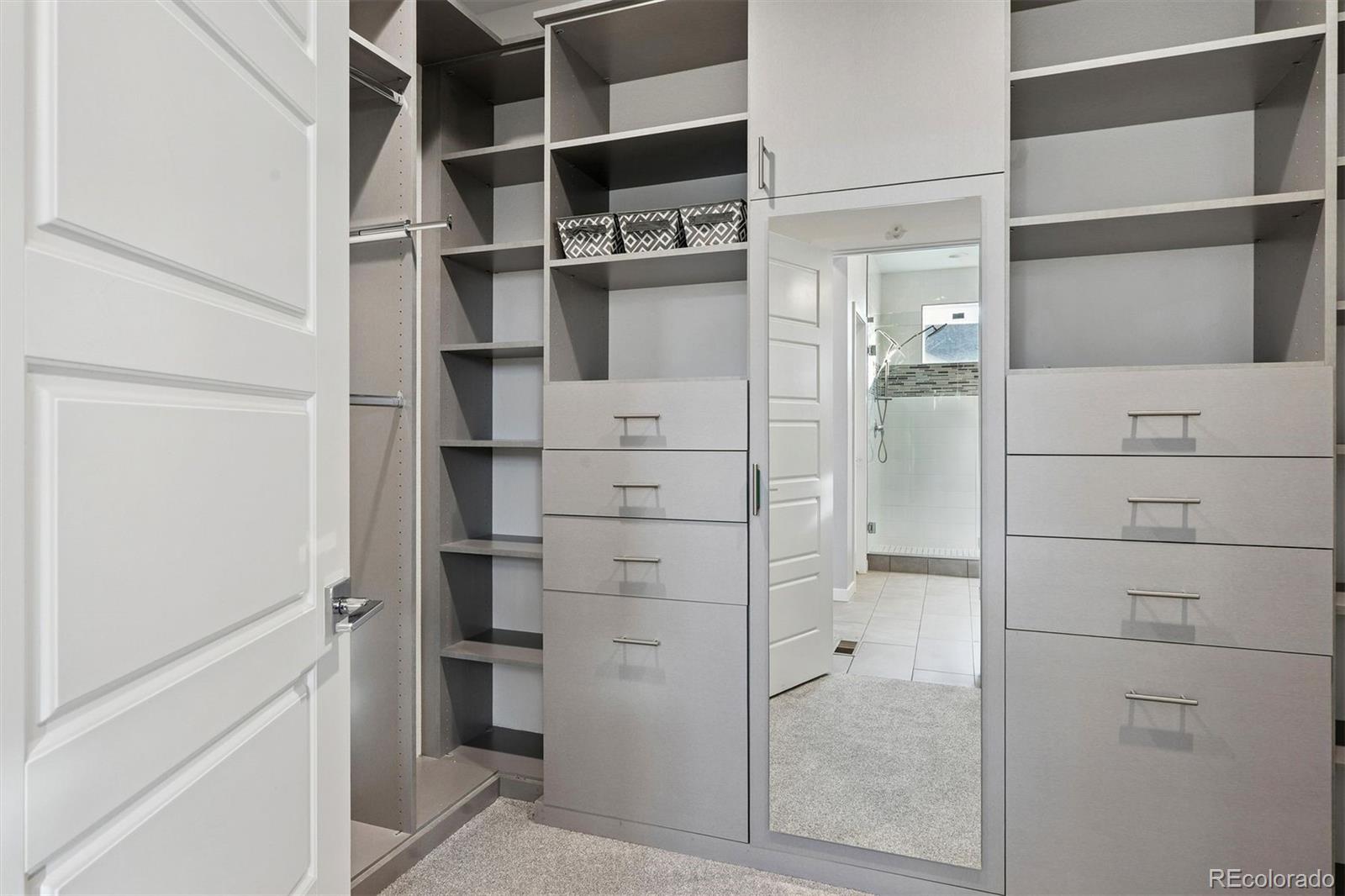 8872 Southurst Street