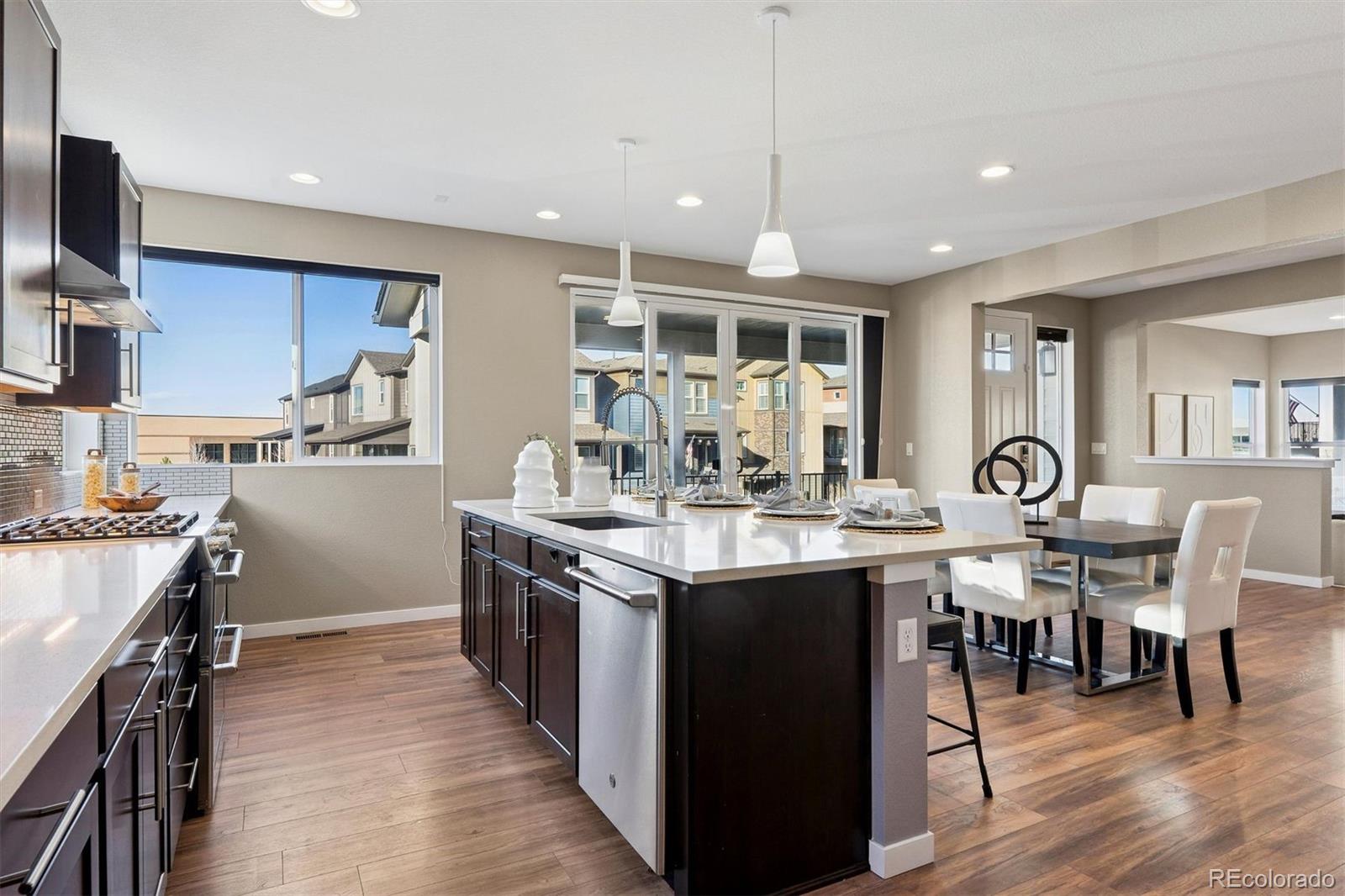 8872 Southurst Street