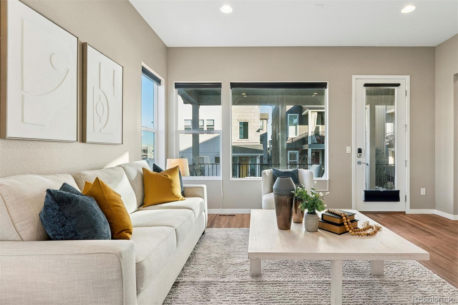 8872 Southurst Street