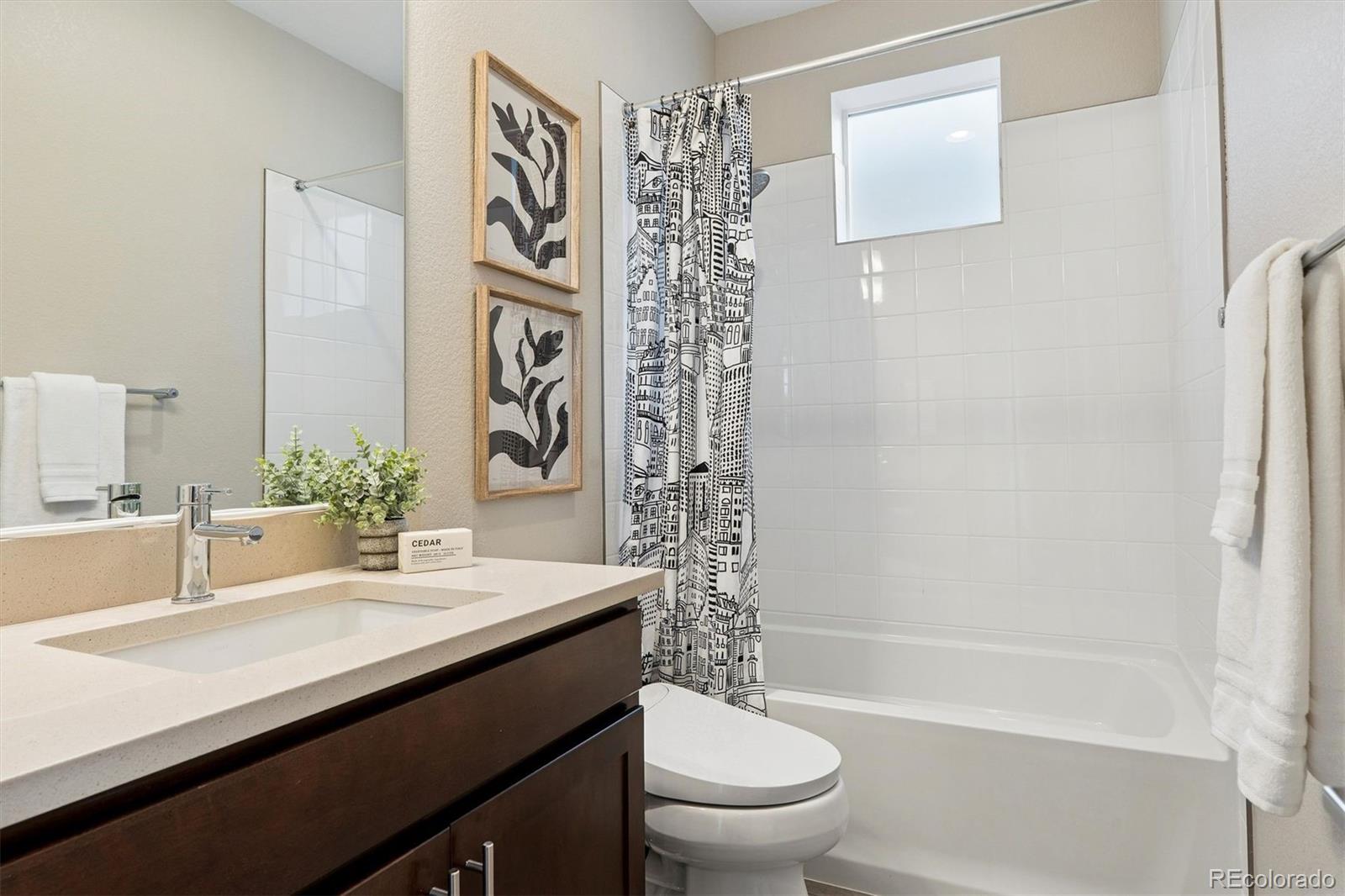 8872 Southurst Street