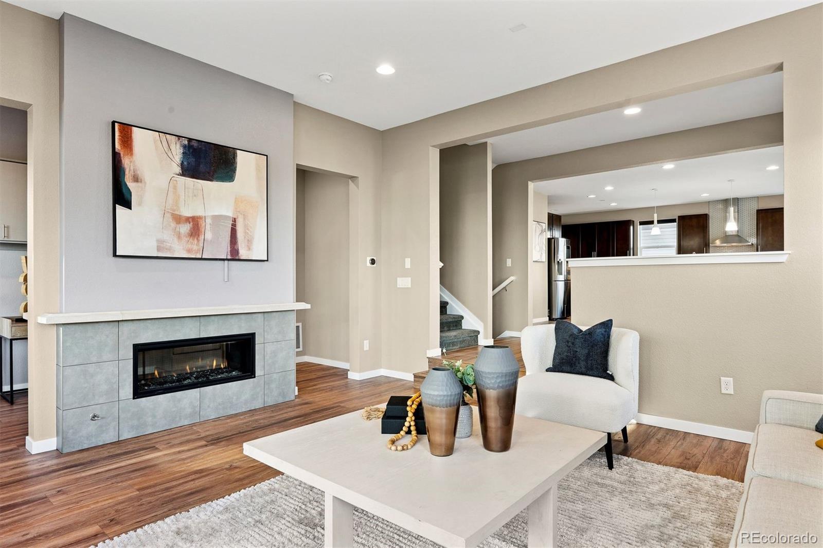 8872 Southurst Street