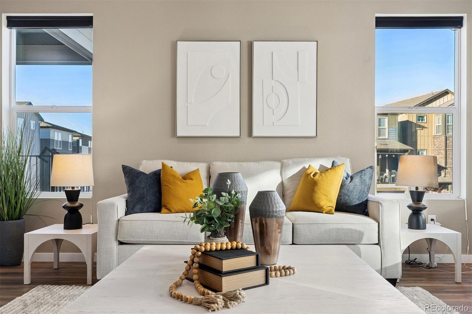 8872 Southurst Street