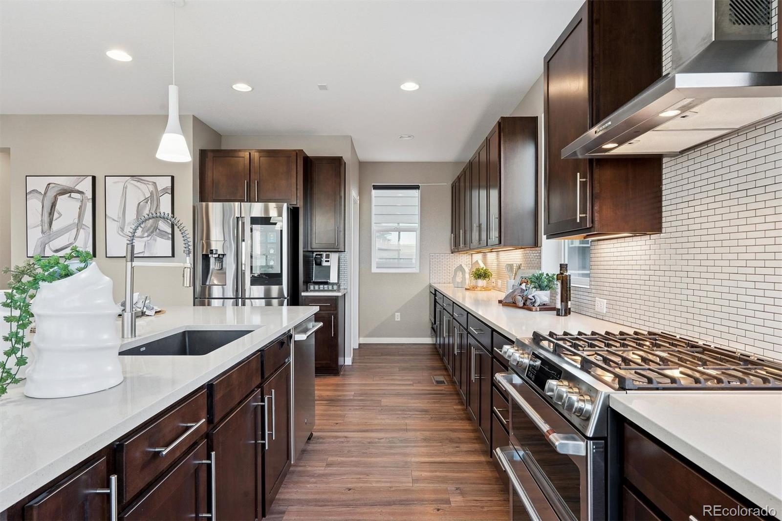 8872 Southurst Street