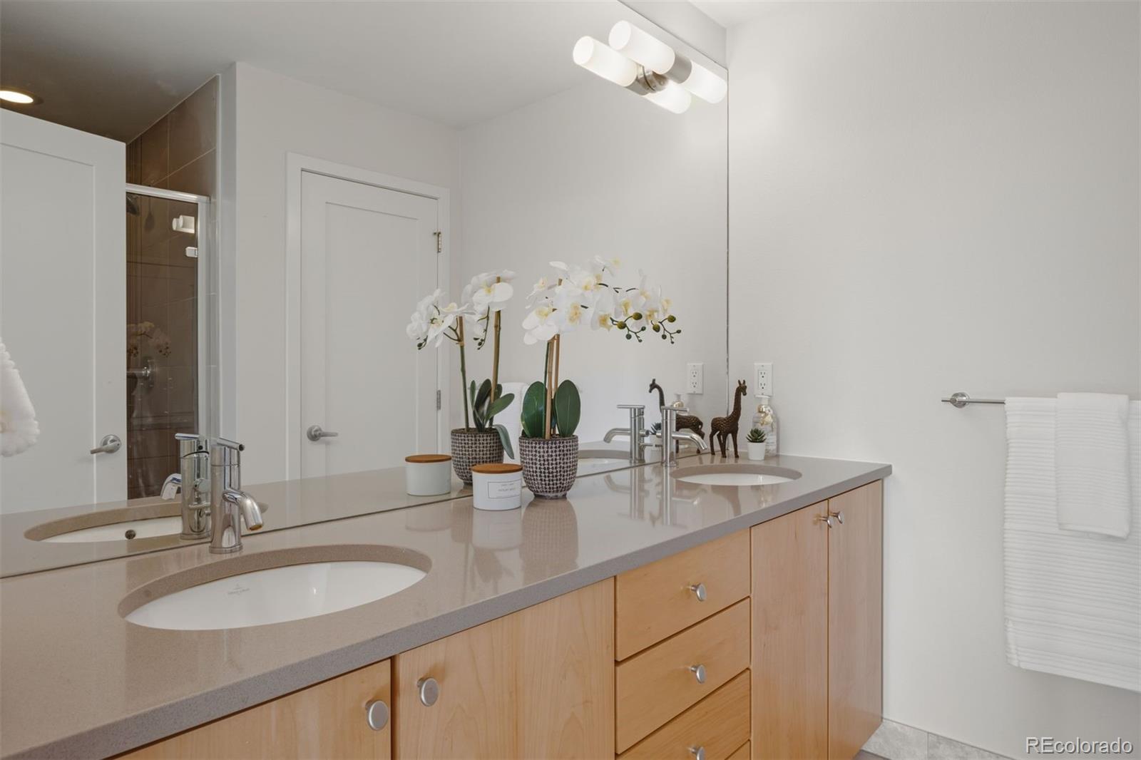 360 S Lafayette Street Unit: 301