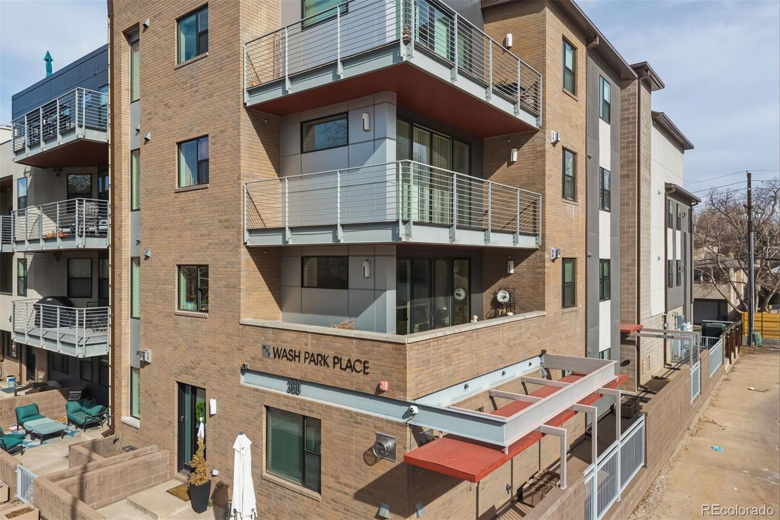 360 S Lafayette Street Unit: 301