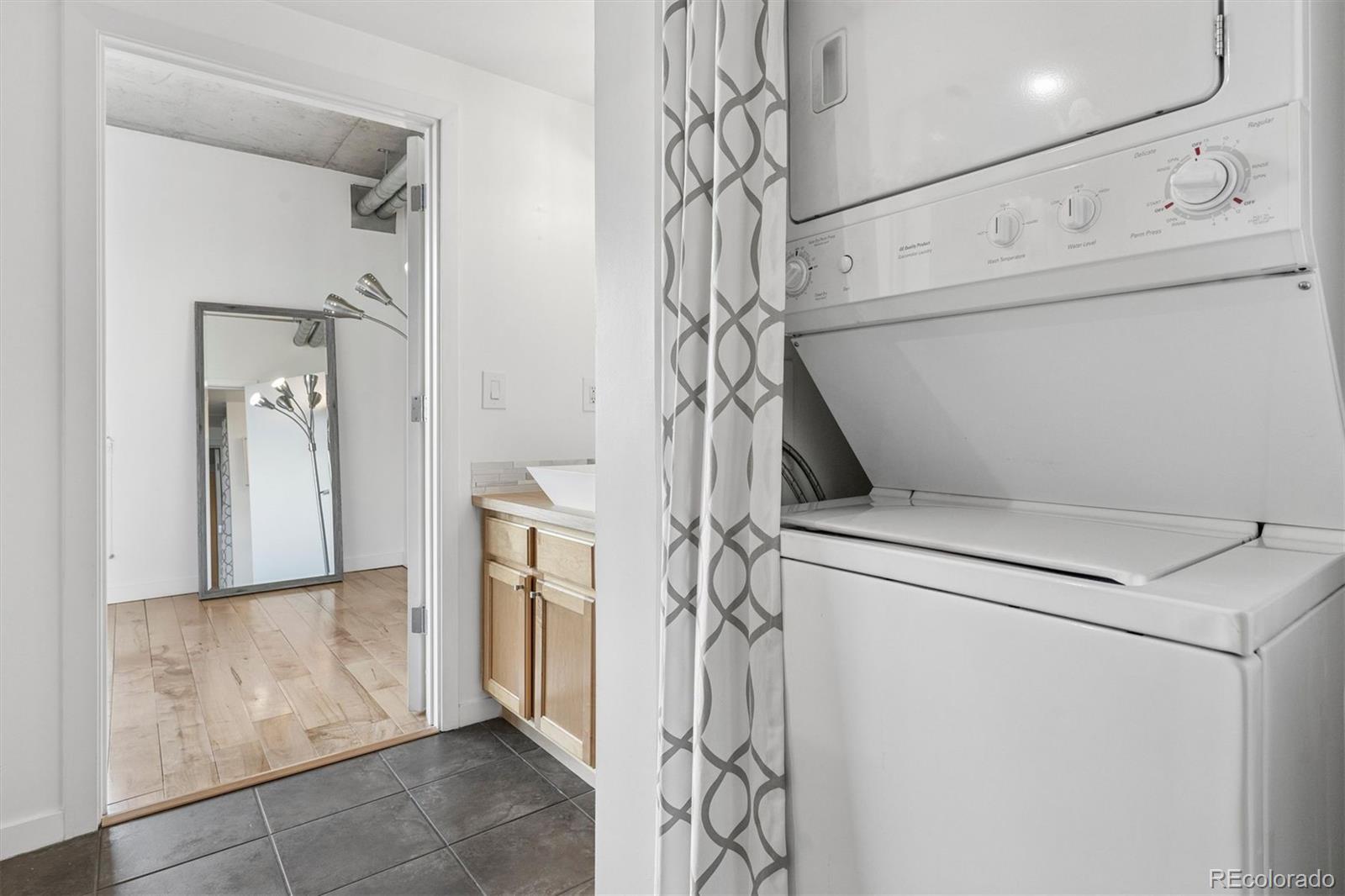 1475 Delgany Street Unit: 304