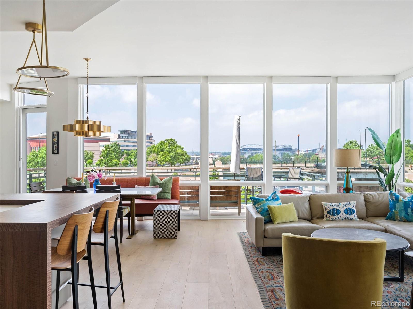 1401 Delgany Street Unit: 404