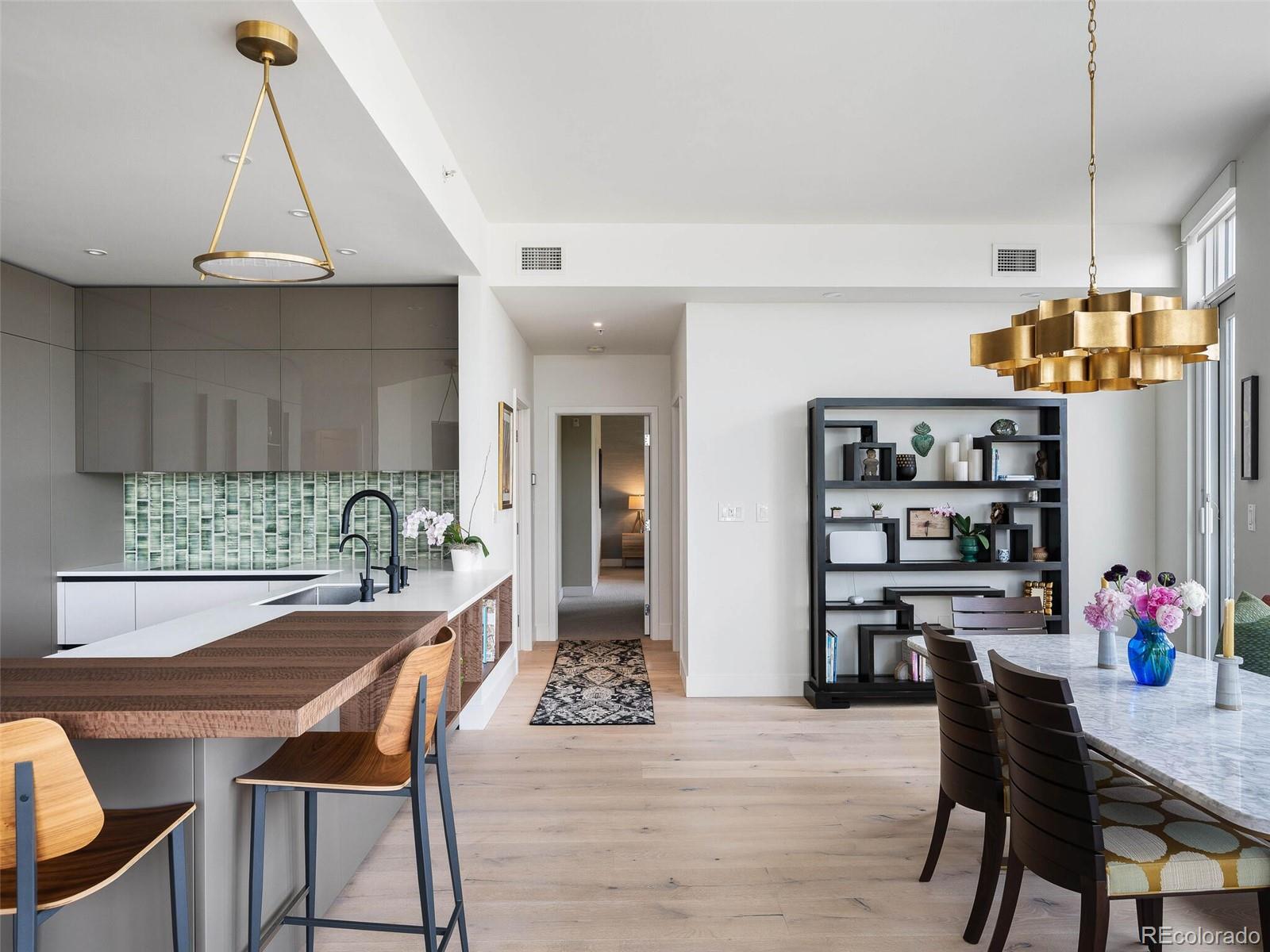 1401 Delgany Street Unit: 404