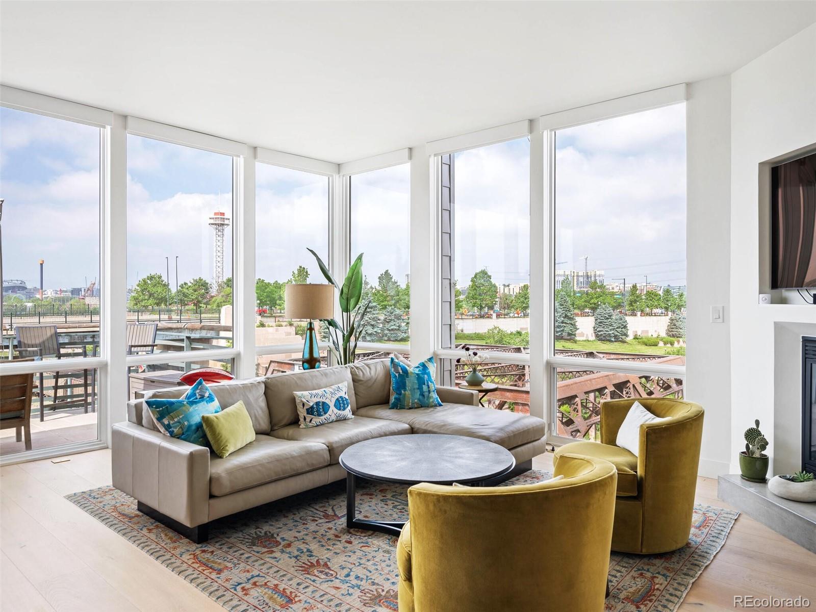 1401 Delgany Street Unit: 404
