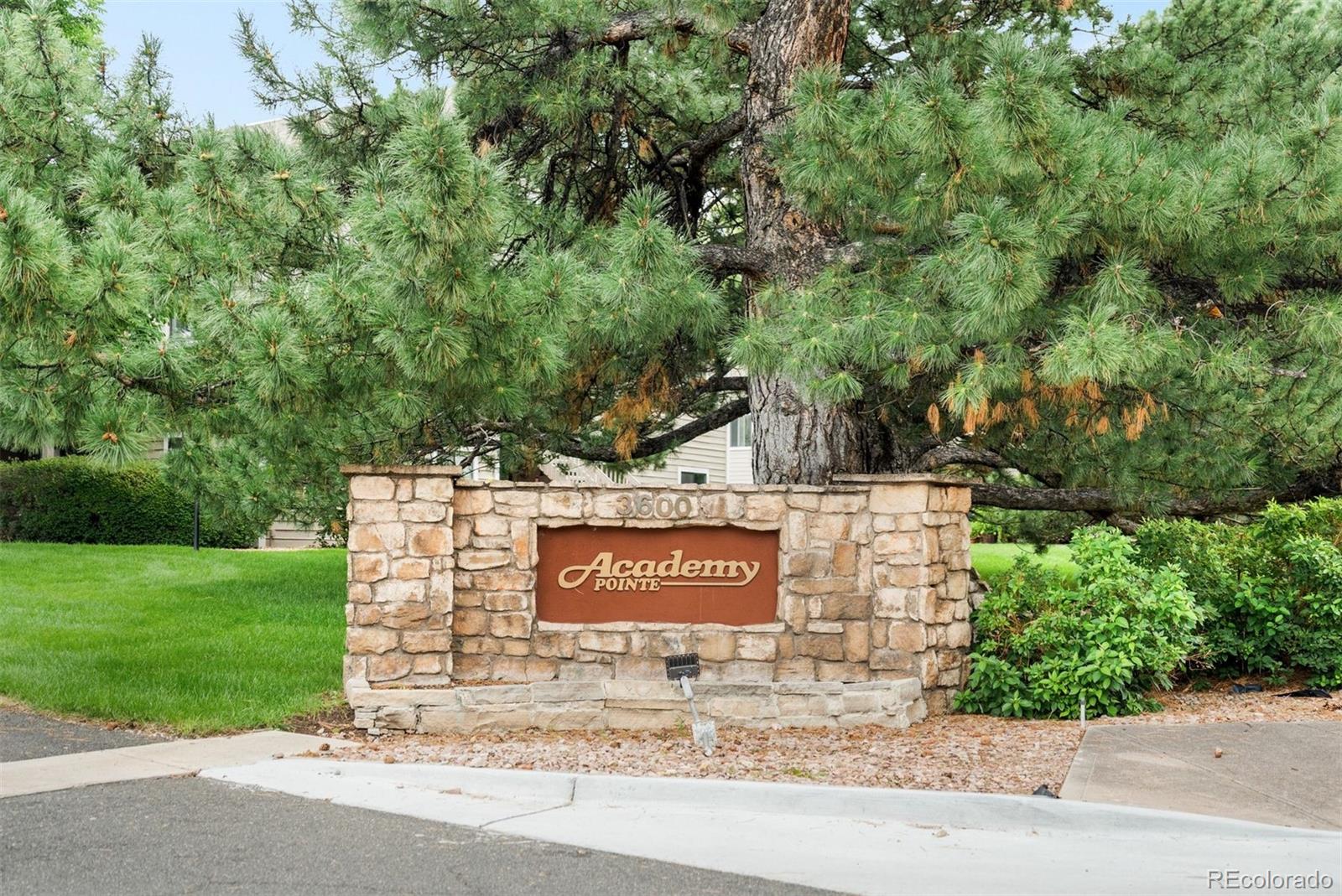 3600 S Pierce Street Unit: 2-102