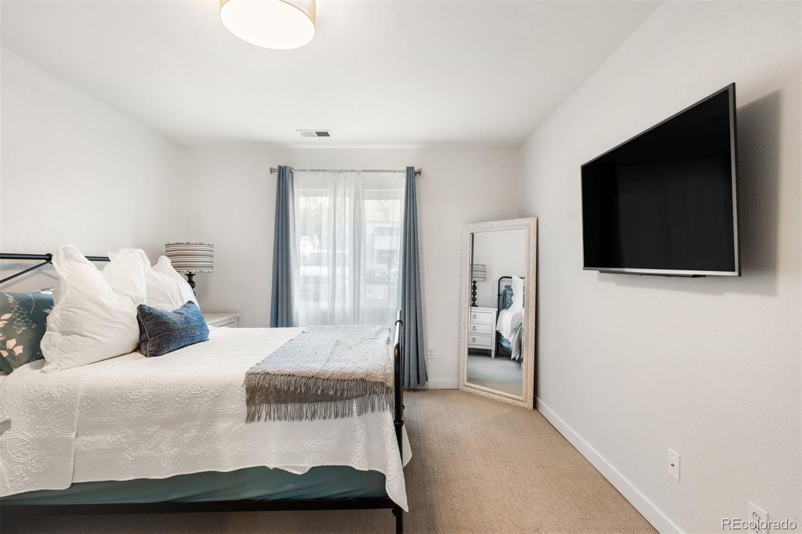 3600 S Pierce Street Unit: 2-102