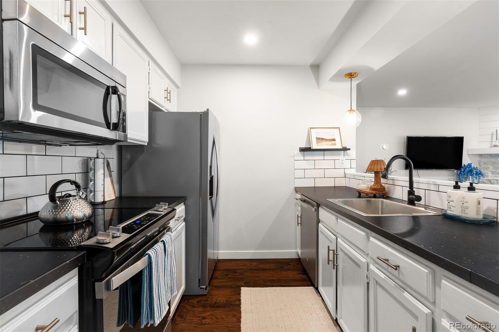 3600 S Pierce Street Unit: 2-102