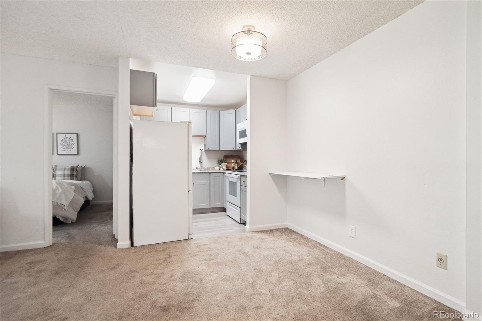 860 W Moorhead Circle Unit: 2H