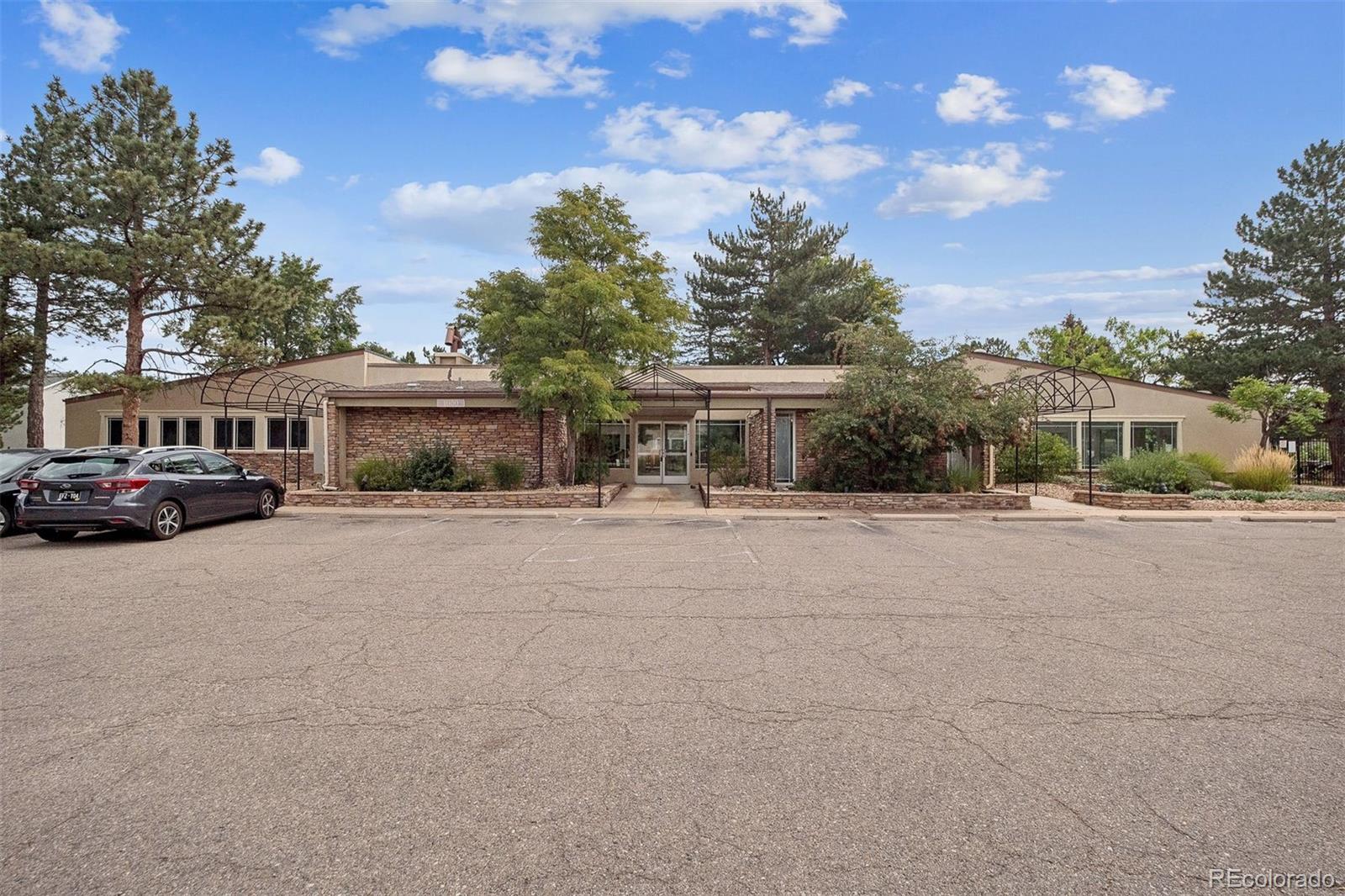 860 W Moorhead Circle Unit: 2H