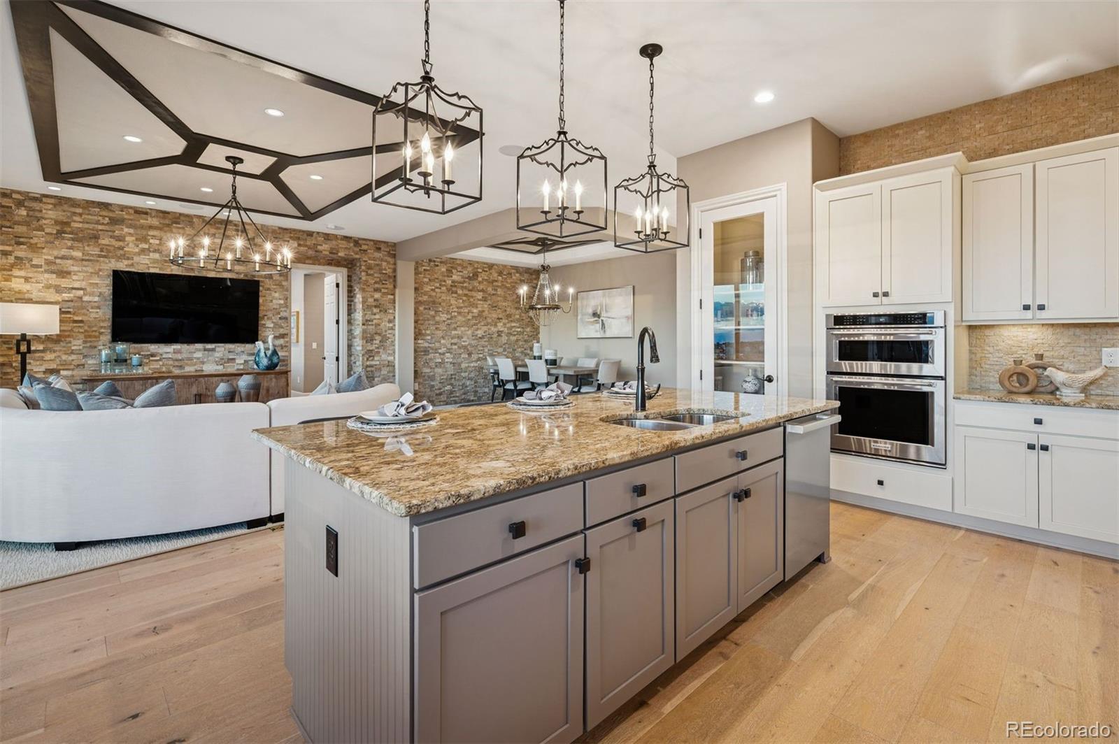 8363 S Winnipeg Court