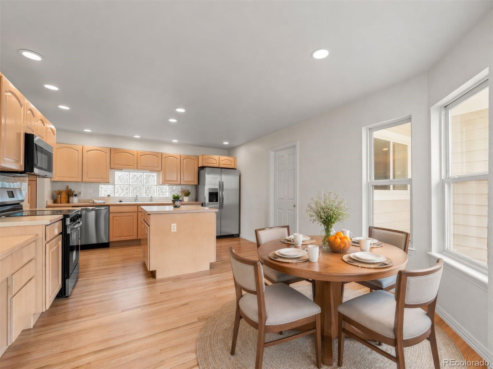 1011 S Valentia Street Unit: 97