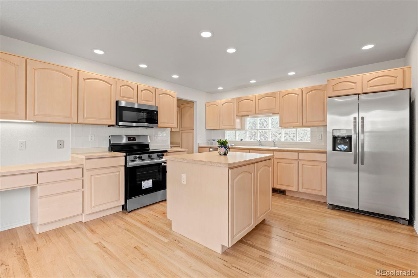 1011 S Valentia Street Unit: 97