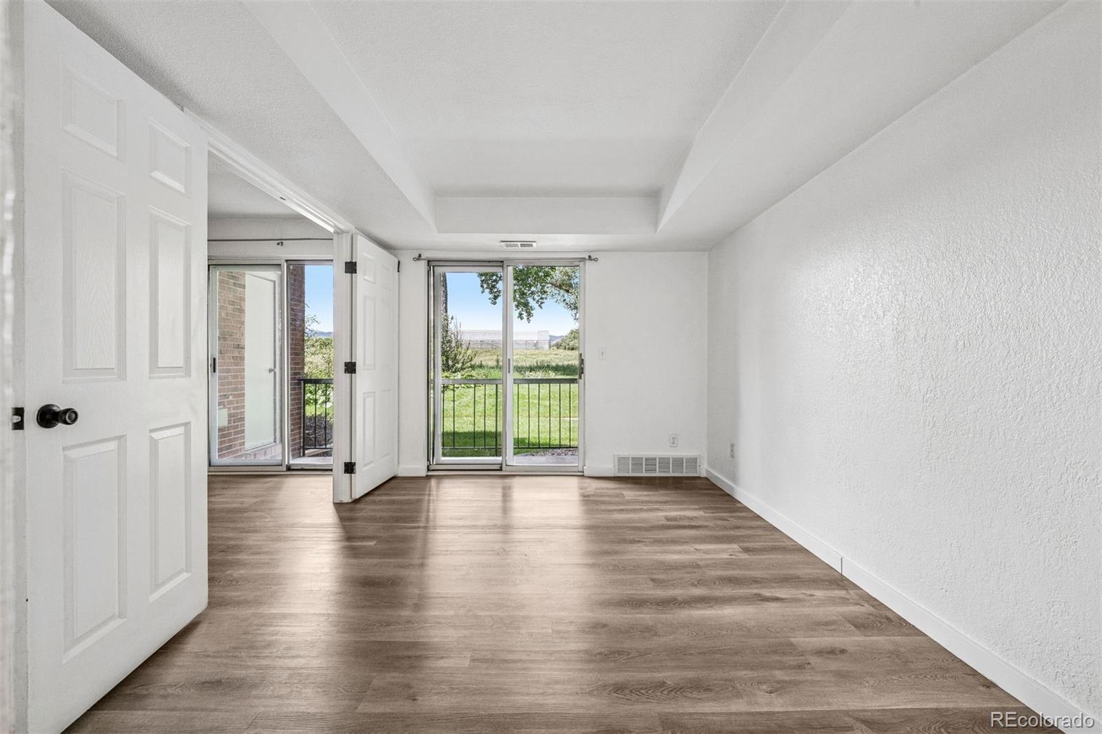 4899 S Dudley Street Unit: 7E