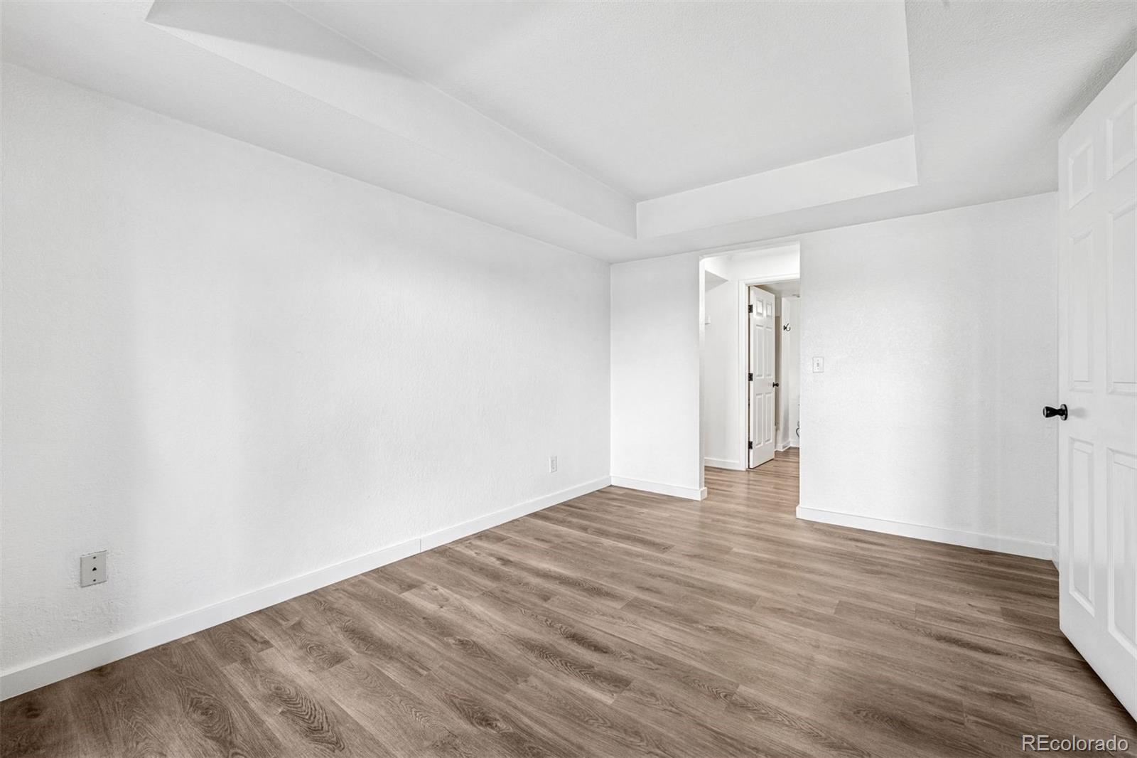 4899 S Dudley Street Unit: 7E