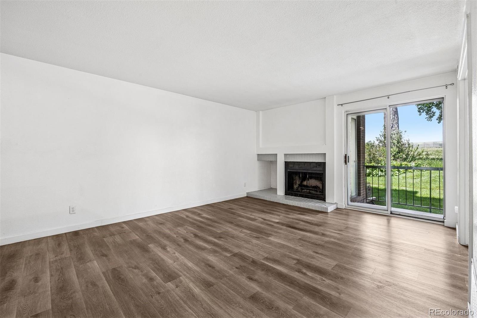 4899 S Dudley Street Unit: 7E