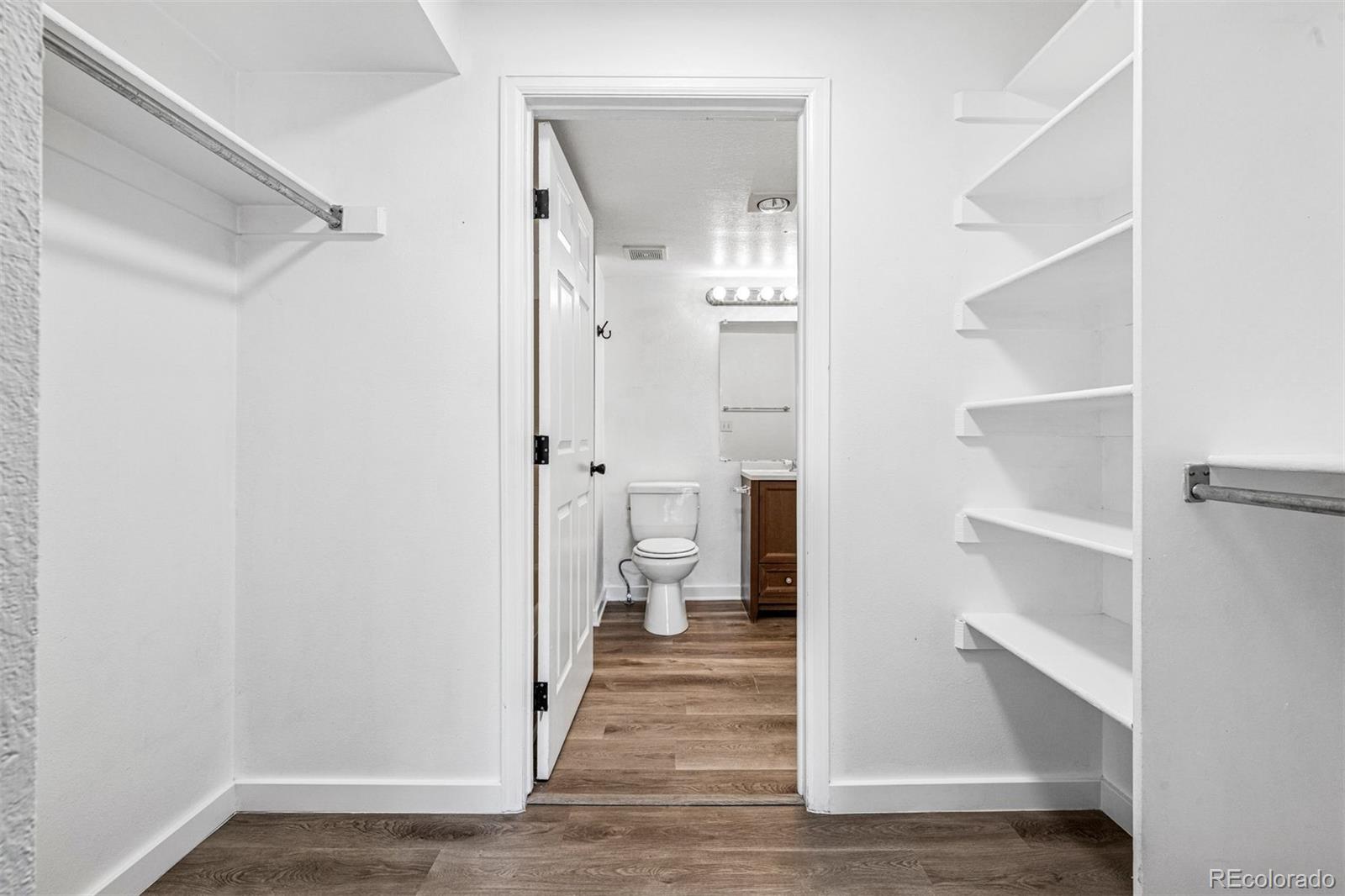 4899 S Dudley Street Unit: 7E