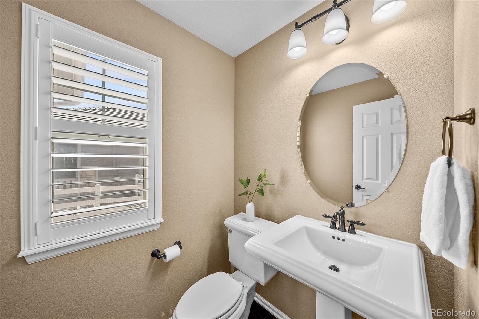 24031 E Hawaii Place