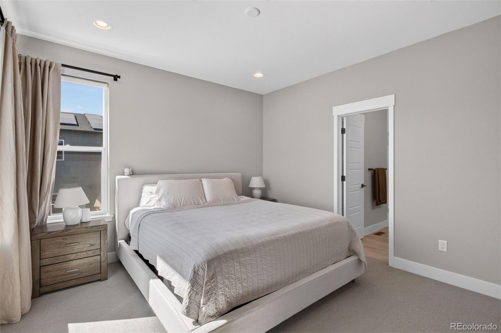 2758 W 167th Place