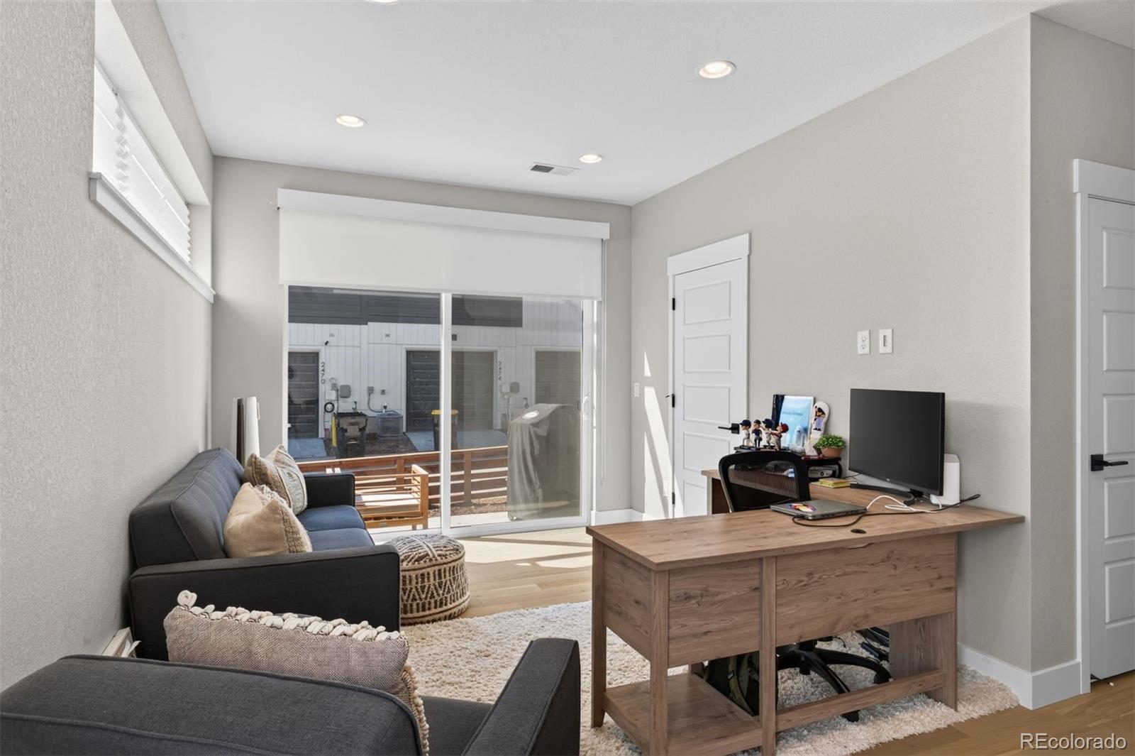 2758 W 167th Place