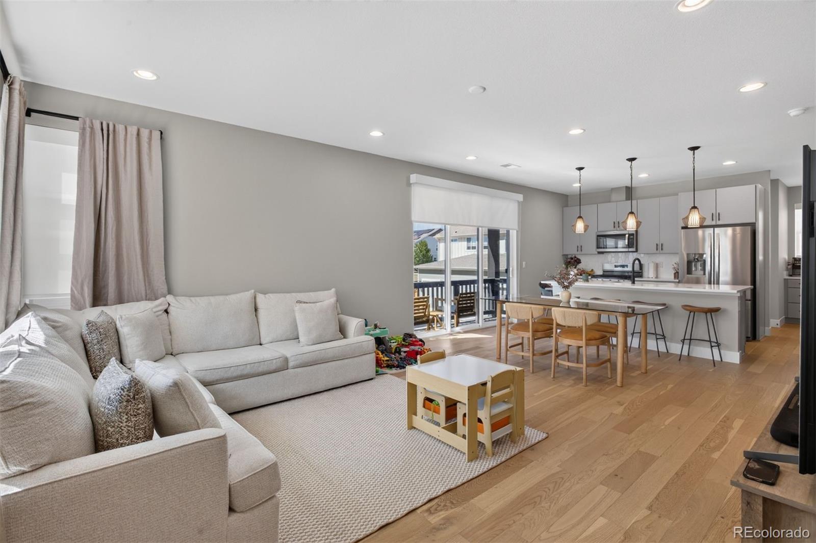 2758 W 167th Place