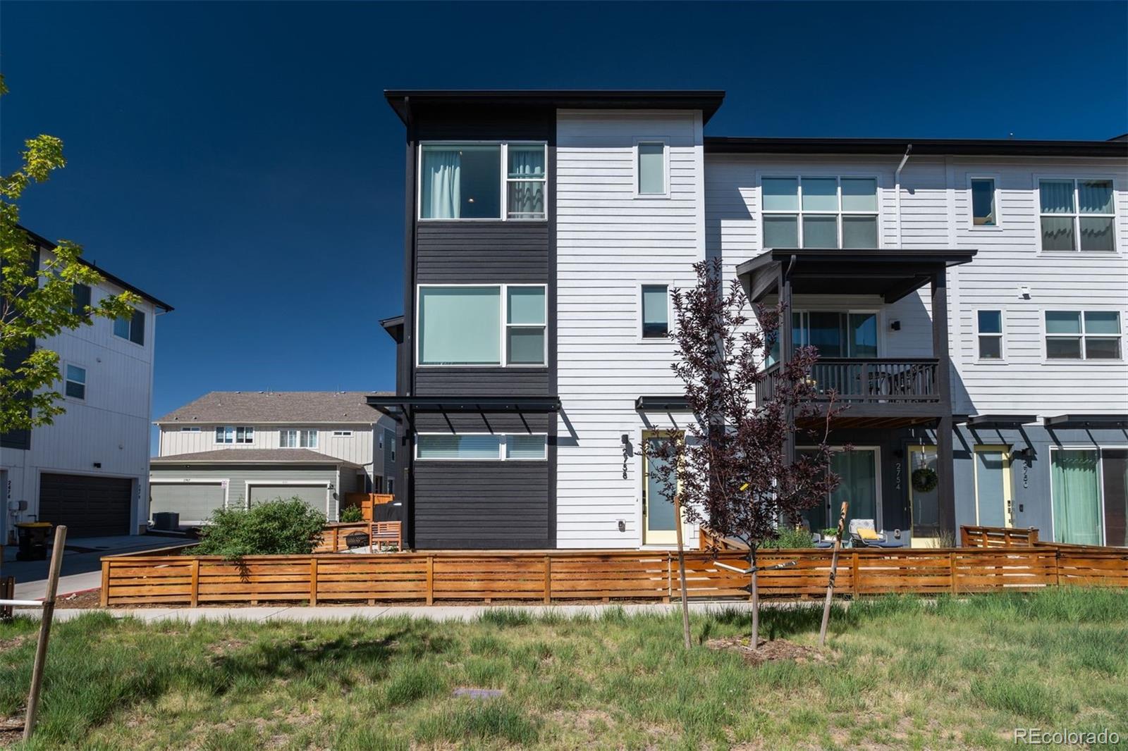 2758 W 167th Place