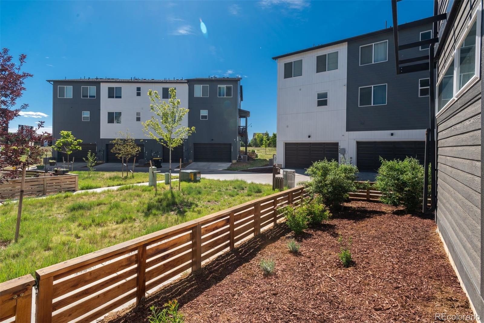 2758 W 167th Place