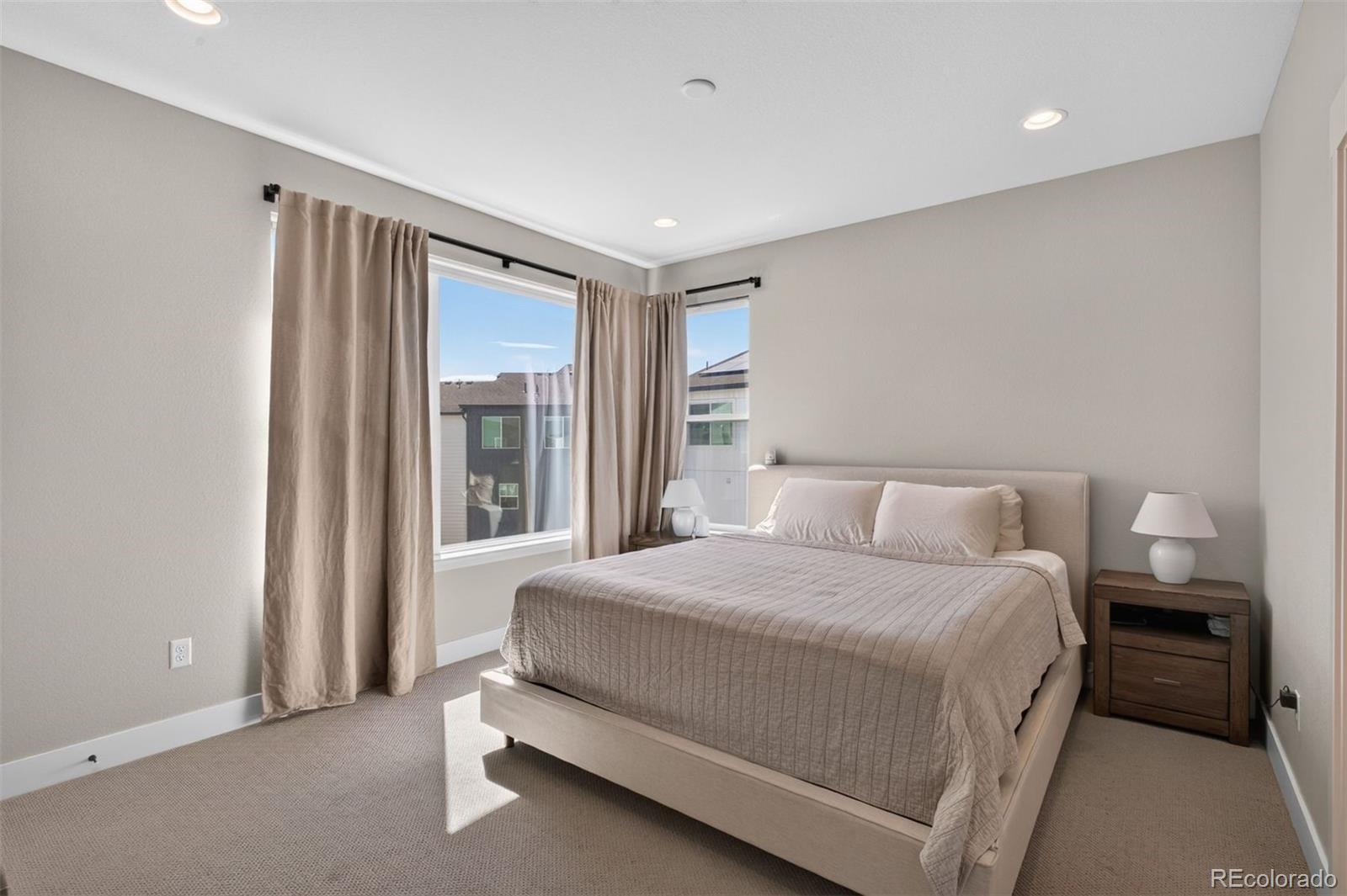 2758 W 167th Place