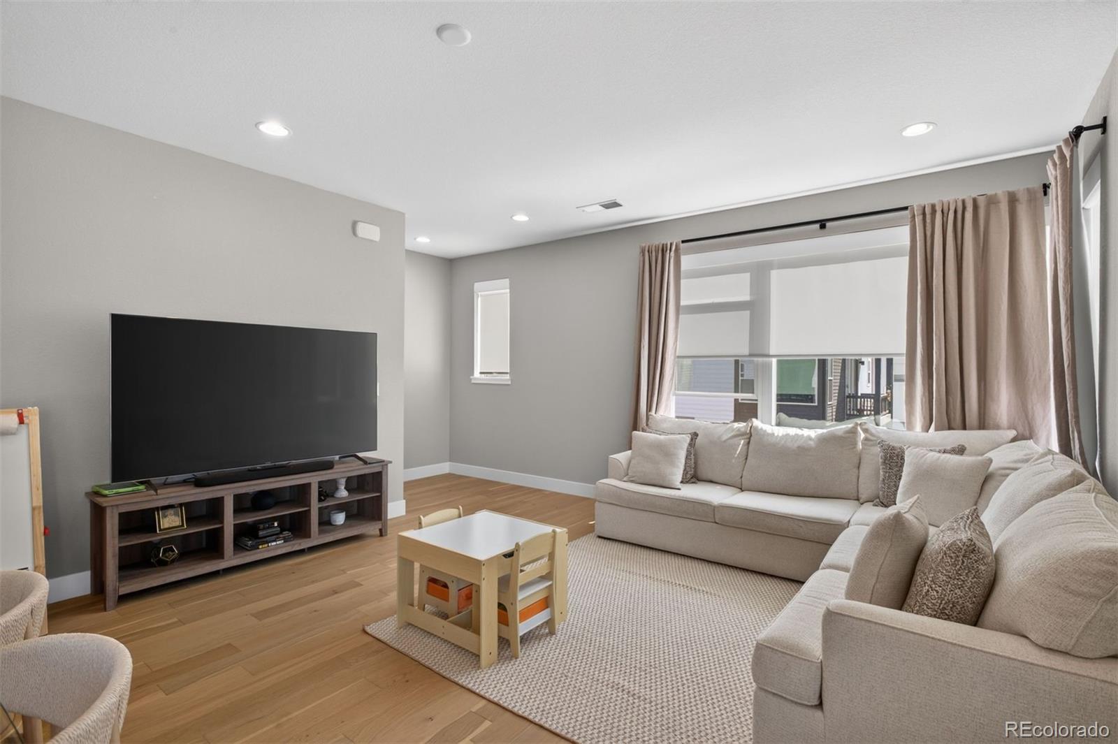 2758 W 167th Place