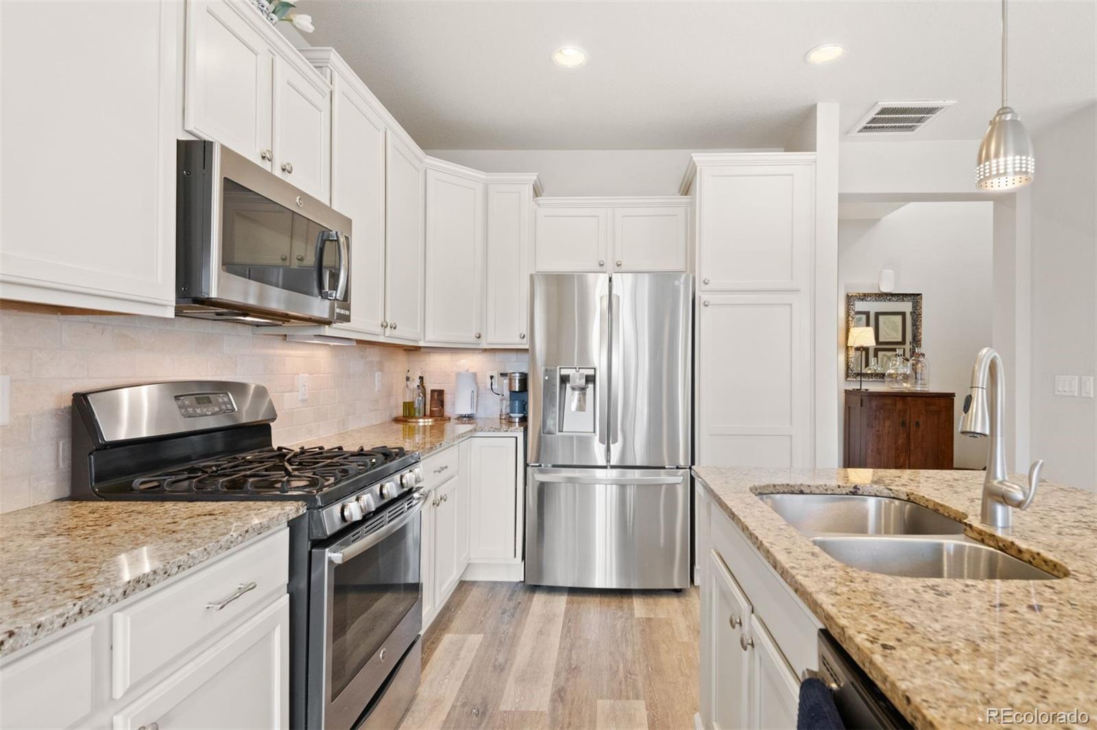 9025 E Phillips Drive