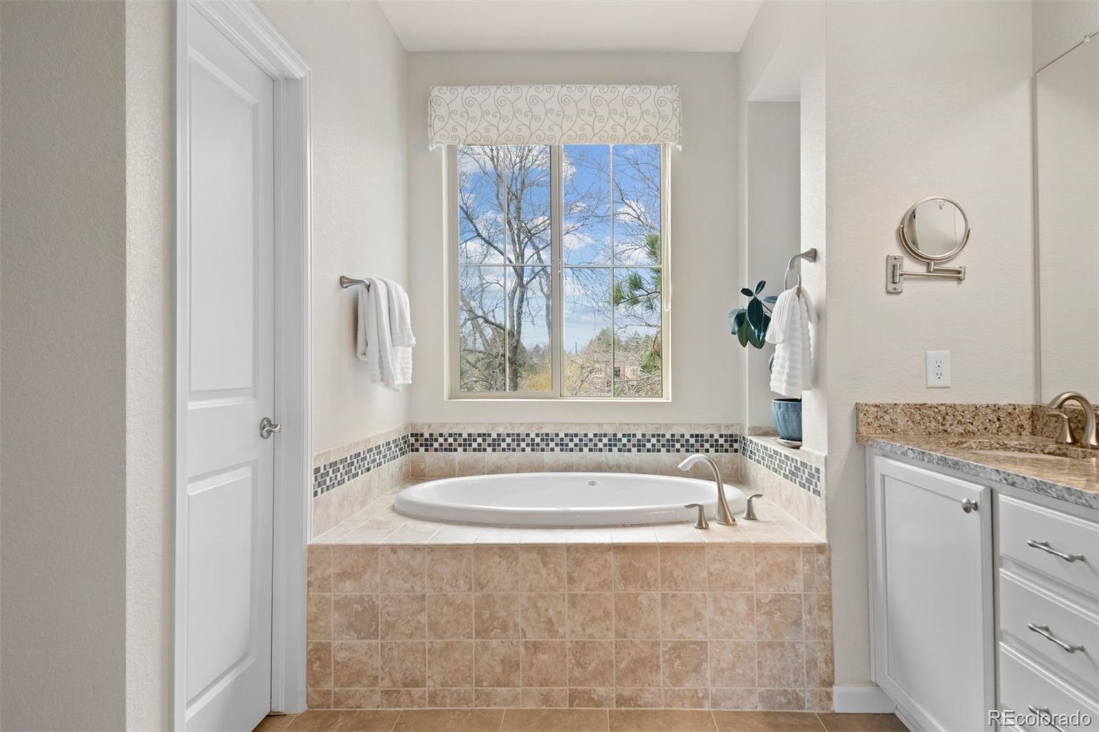 9025 E Phillips Drive