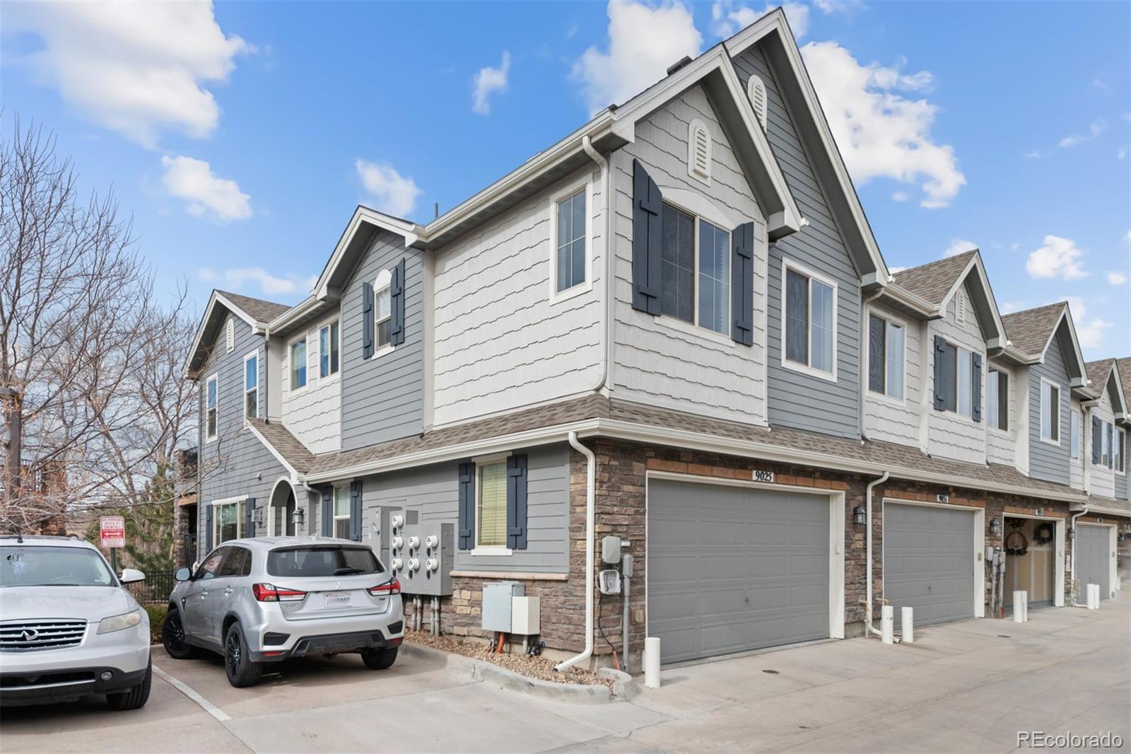 9025 E Phillips Drive