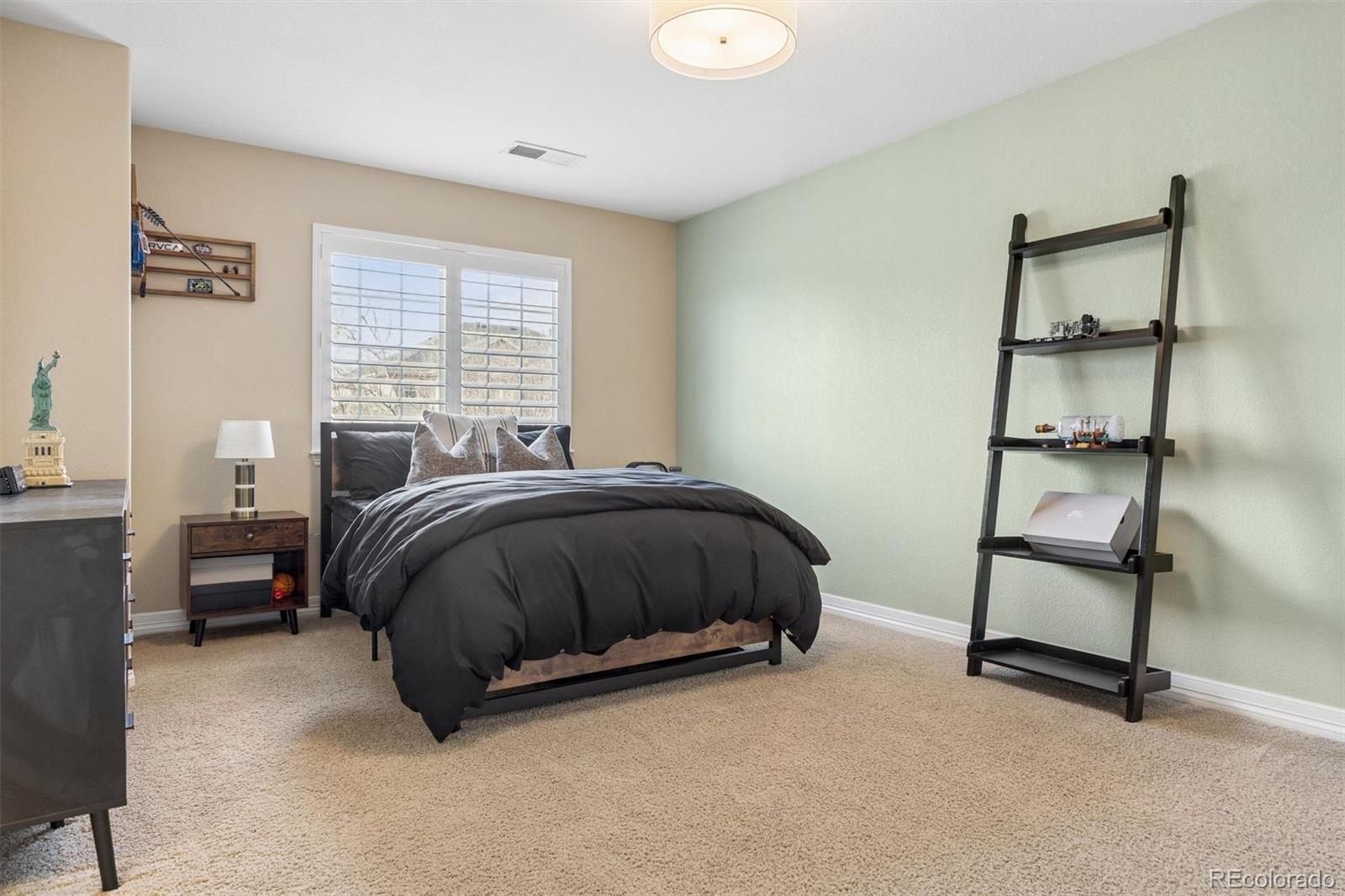 6628 S Harlan Street