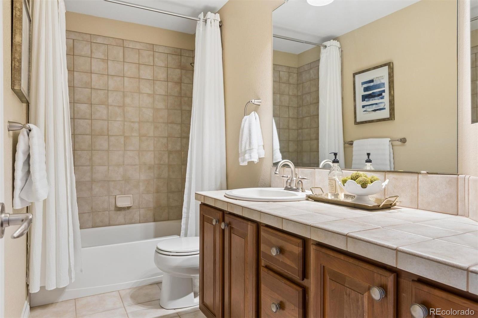 6628 S Harlan Street