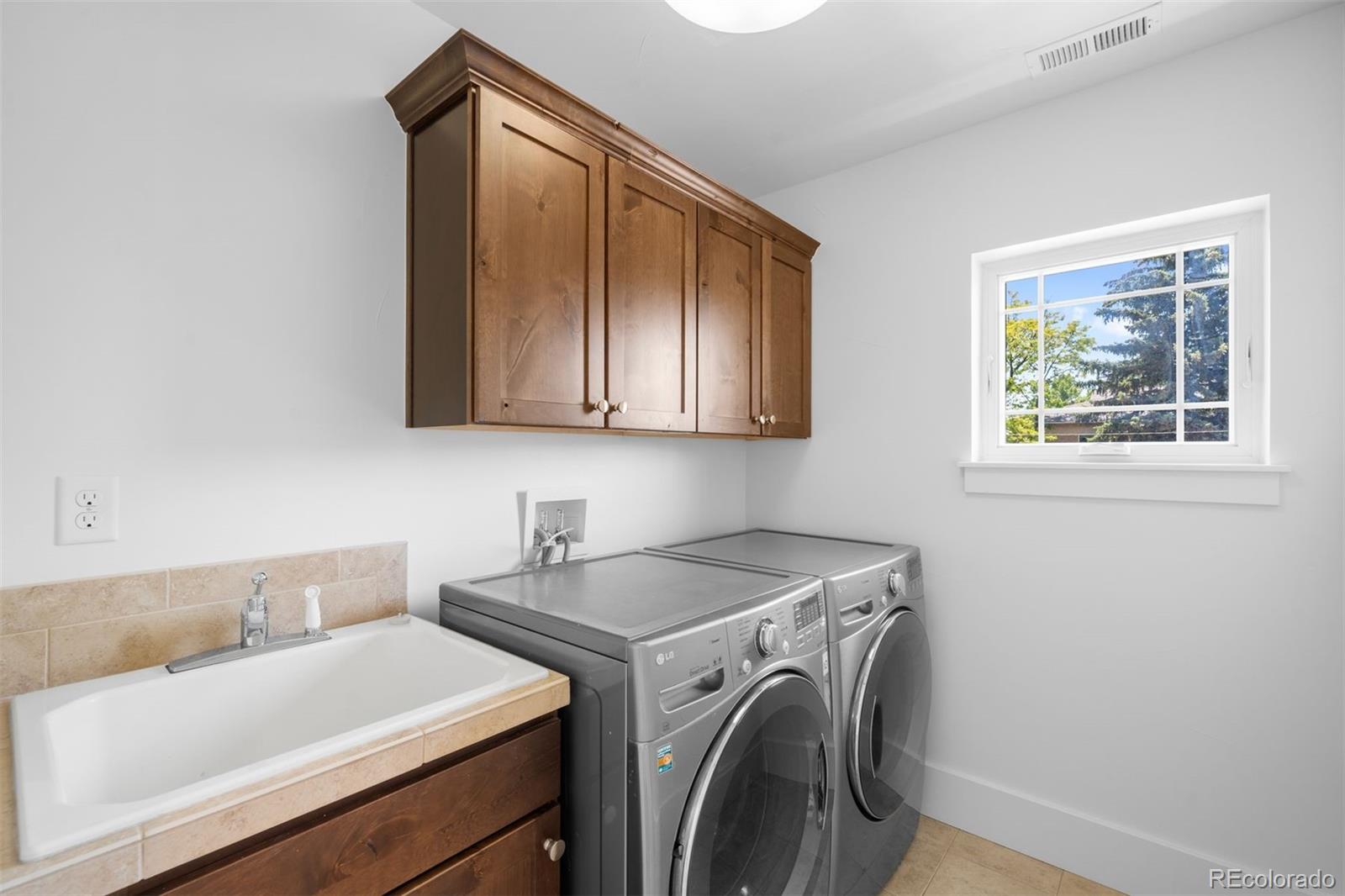 1934 S Sherman Street