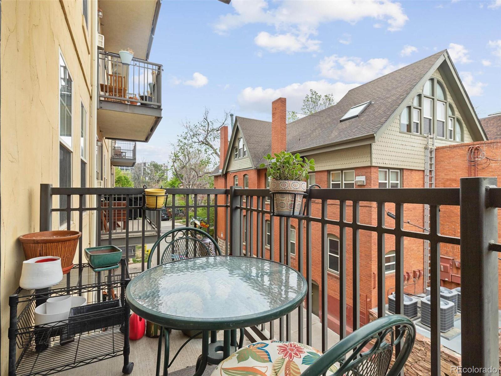 1699 N Downing Street Unit: 208