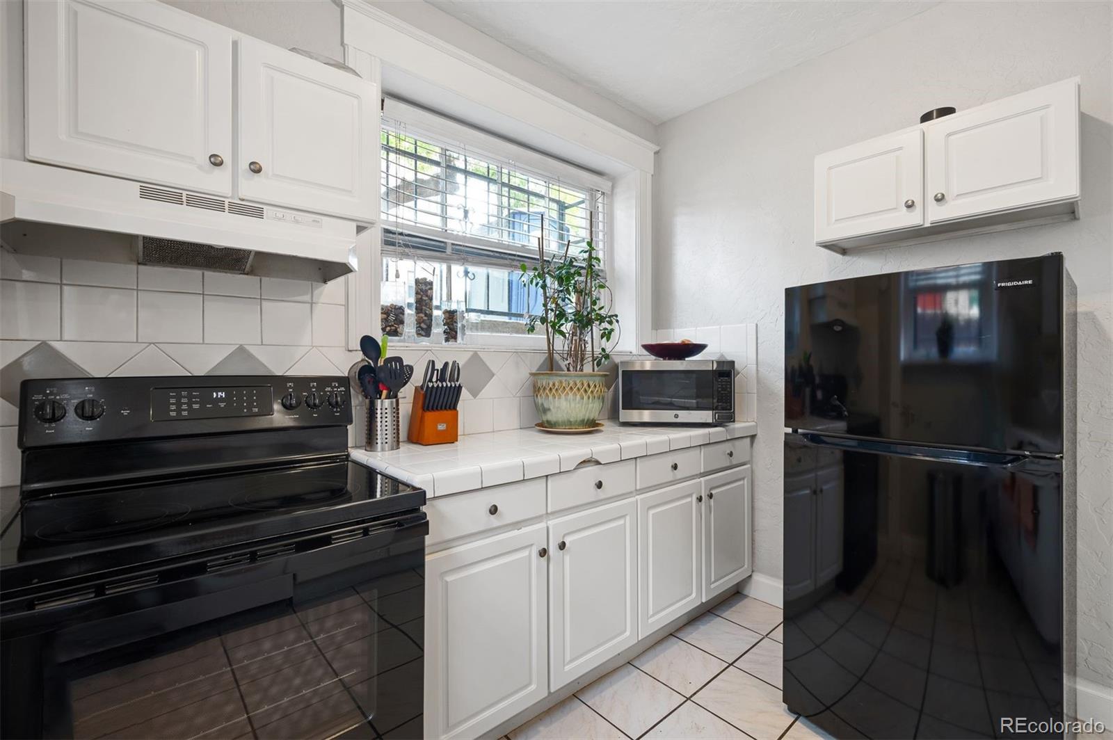 215 E 11th Avenue Unit: A11