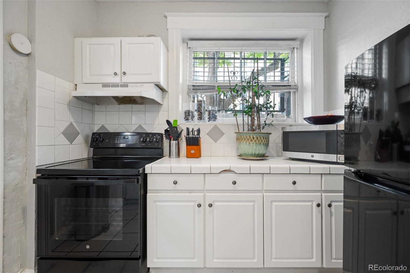 215 E 11th Avenue Unit: A11